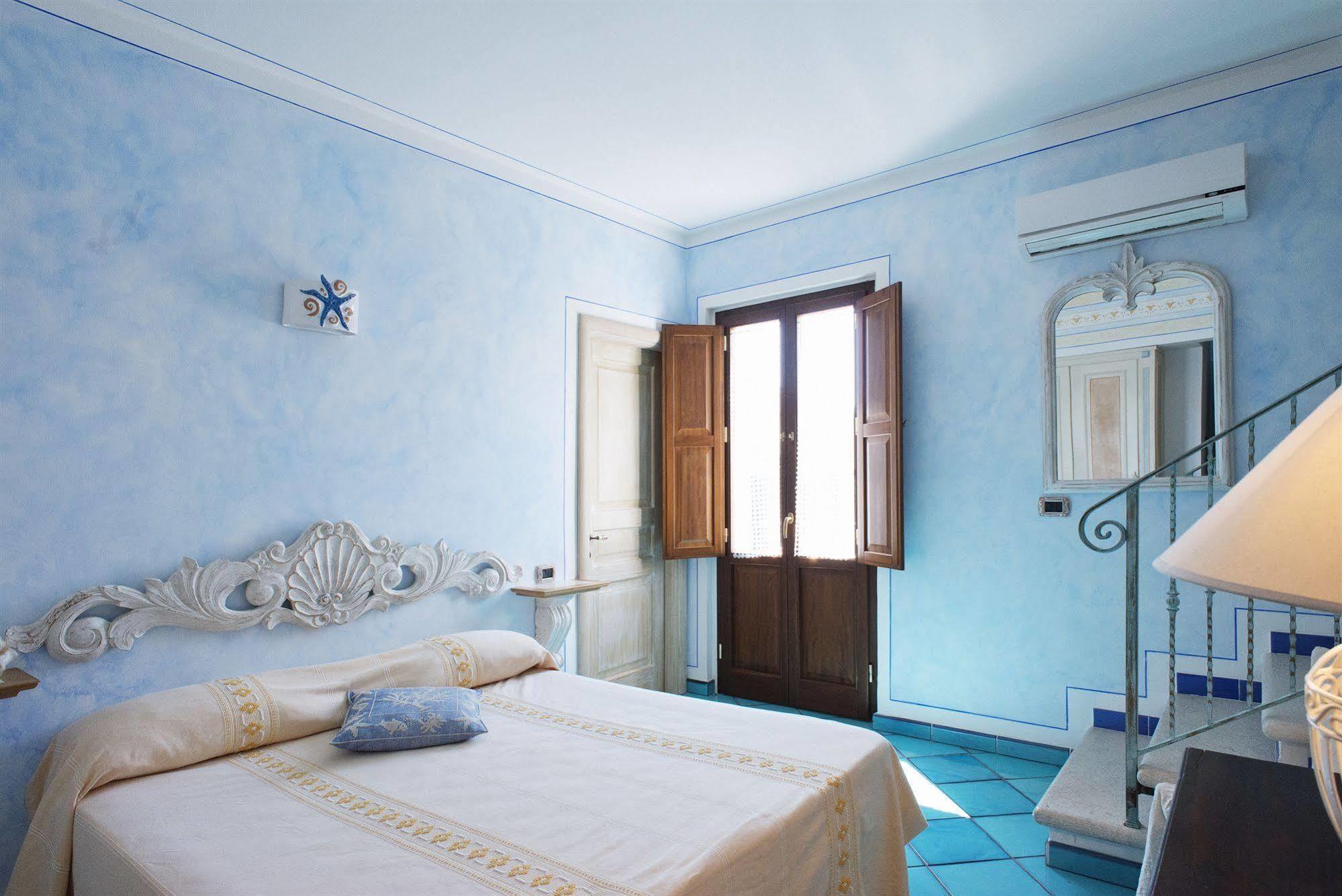 Residenza Sveva Bed & Breakfast Termoli Exterior photo